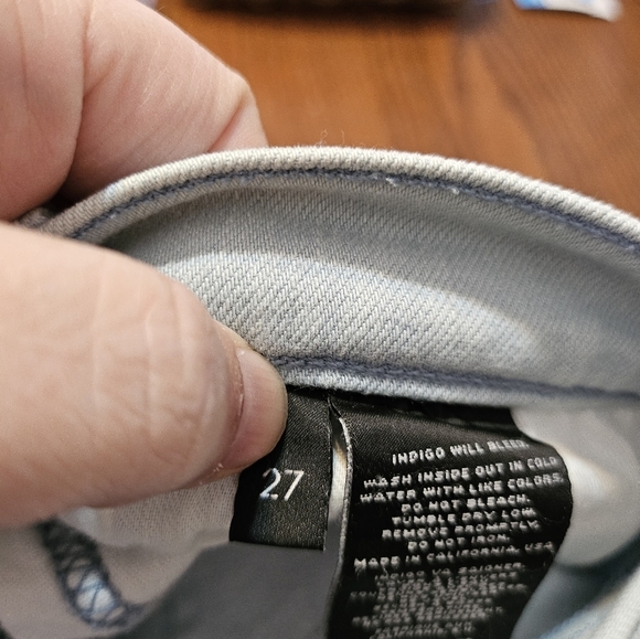 J Brand Mid Rise Crop Capri Jeans in Solana Size 27 - Picture 11 of 11